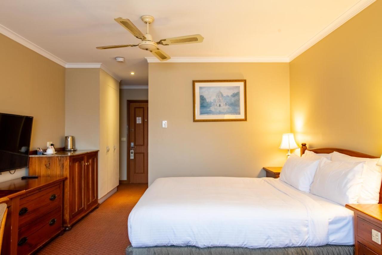 Gateway On Monash Hotel Notting Hill Bagian luar foto