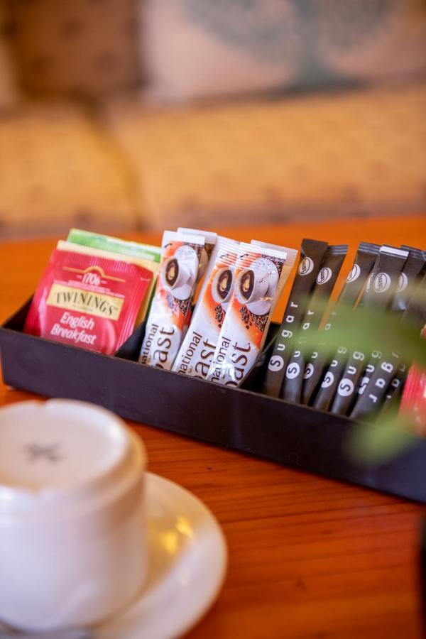 Gateway On Monash Hotel Notting Hill Bagian luar foto