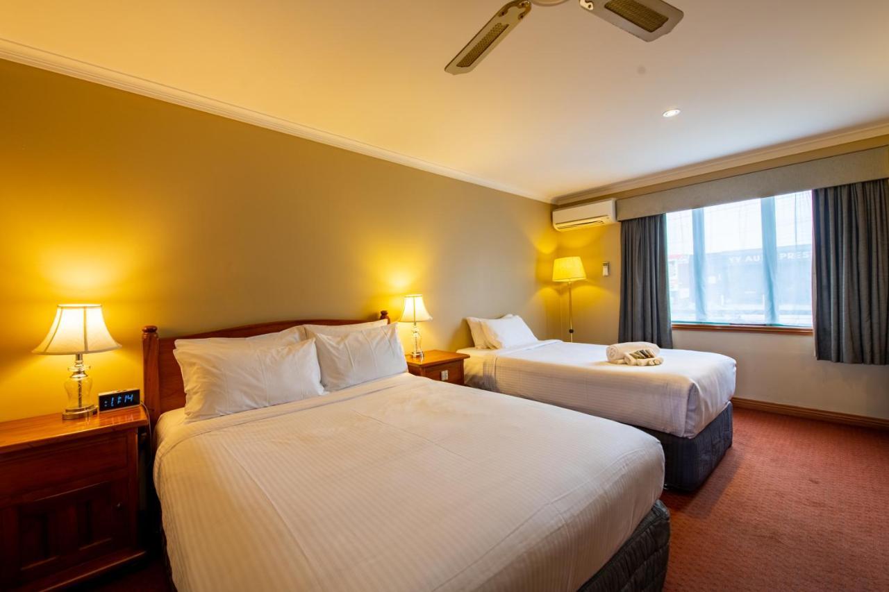 Gateway On Monash Hotel Notting Hill Bagian luar foto