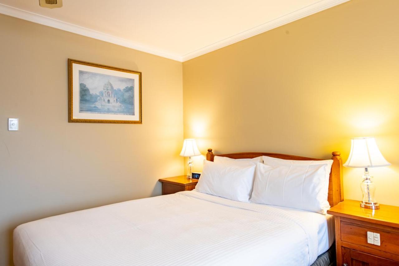 Gateway On Monash Hotel Notting Hill Bagian luar foto