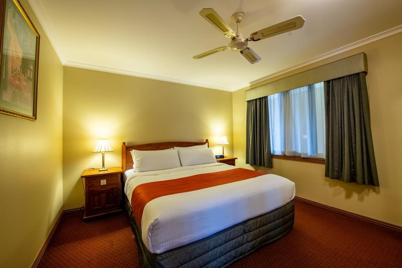 Gateway On Monash Hotel Notting Hill Bagian luar foto