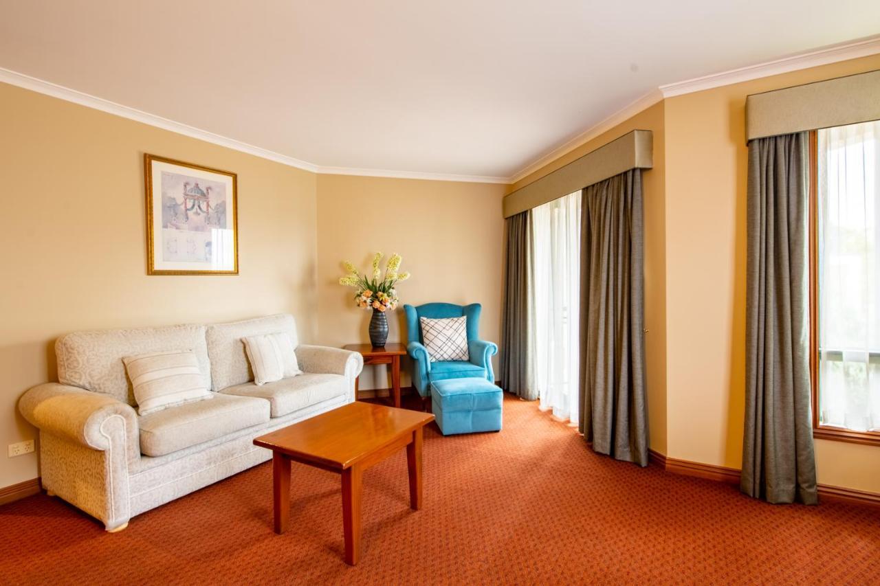 Gateway On Monash Hotel Notting Hill Bagian luar foto